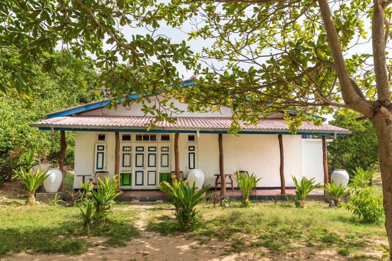 尼拉瓦利布利斯湾度假村 外观 照片